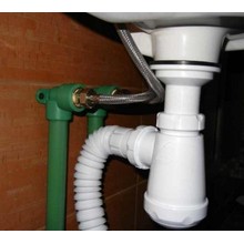 Нужно установить смеситель и сифон, цена